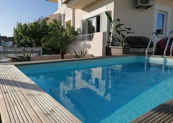 Vivenda Geminada Com Piscina A 10 Minutos A Pe Da Praia
