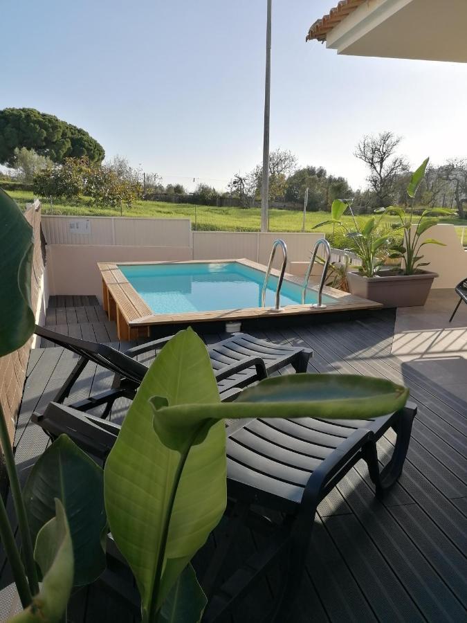 Vivenda Geminada Com Piscina A 10 Minutos A Pe Da Villa *